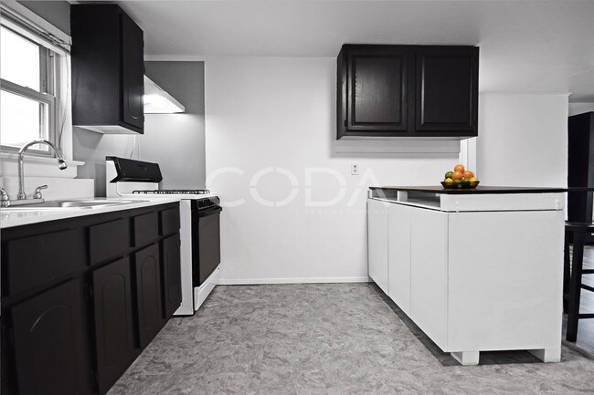 Foto del edificio - 52-22 35th St