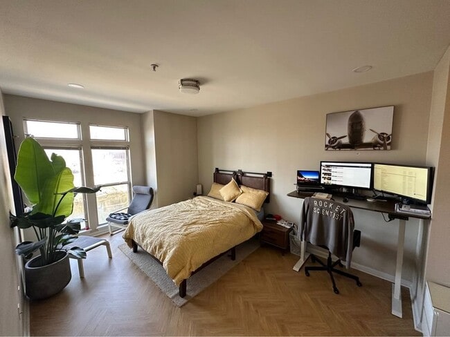 Foto del edificio - 903 Providence Pl