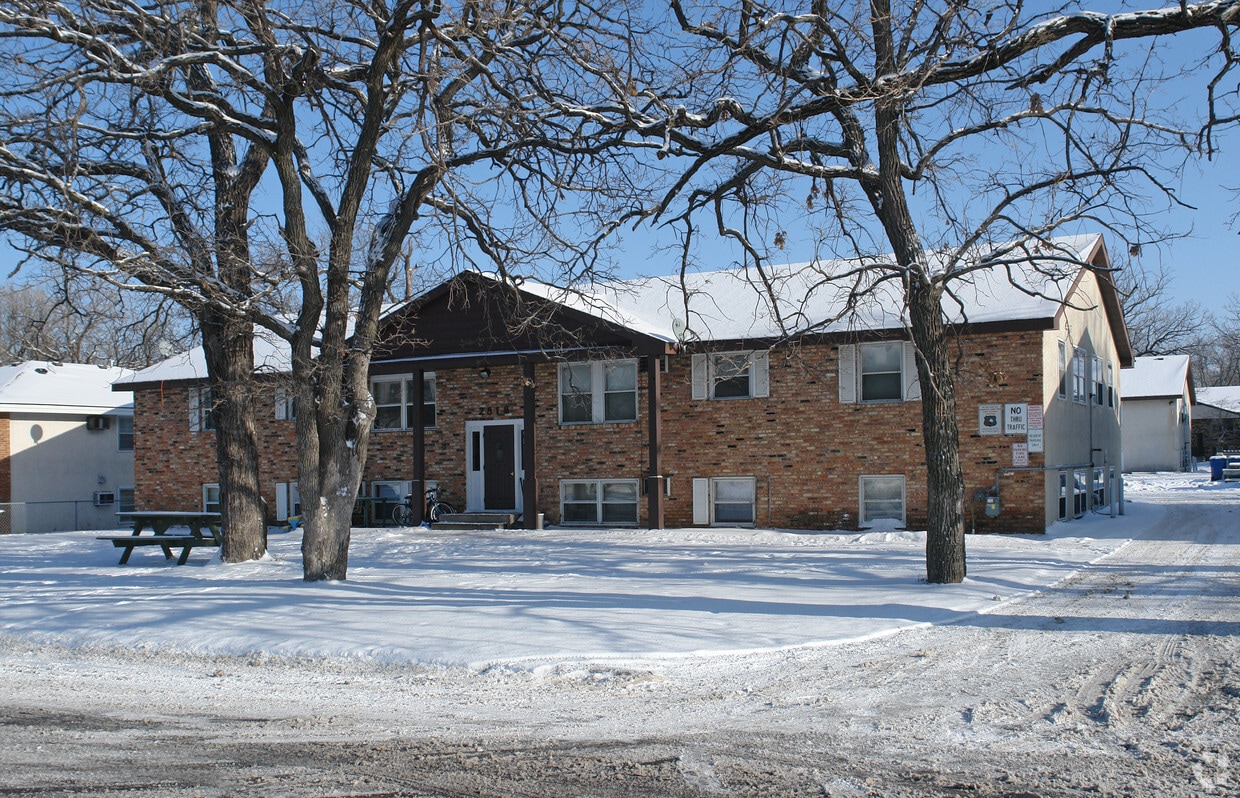 2818 Verndale Ave, Anoka, MN 55303 2818 Verndale Ave Anoka, MN