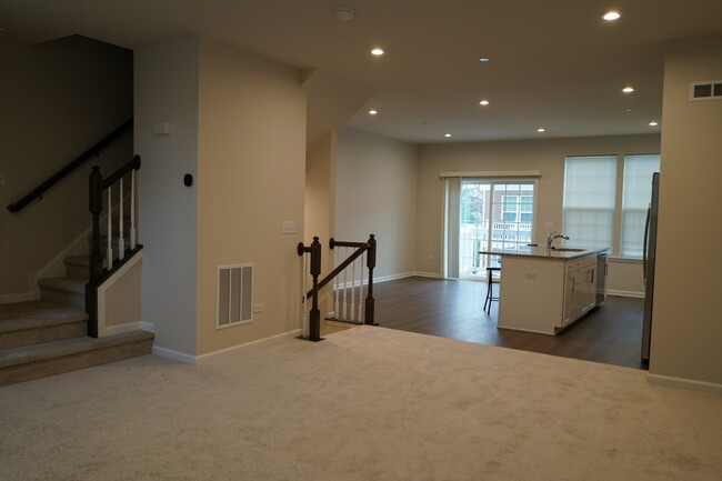 Foto del edificio - 907 Jenkins Ct