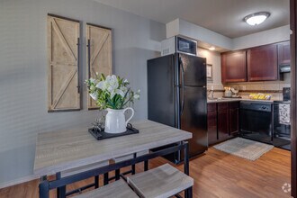 1BR, 1.5BA-765SF - The Cottages at Hefner Road