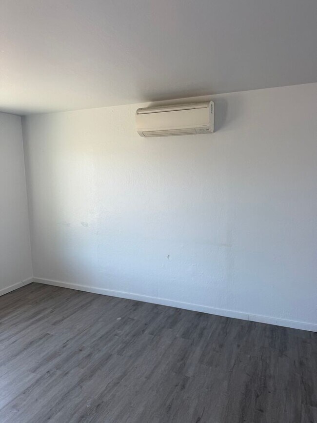 Foto del edificio - 9996 - Procurement Properties
