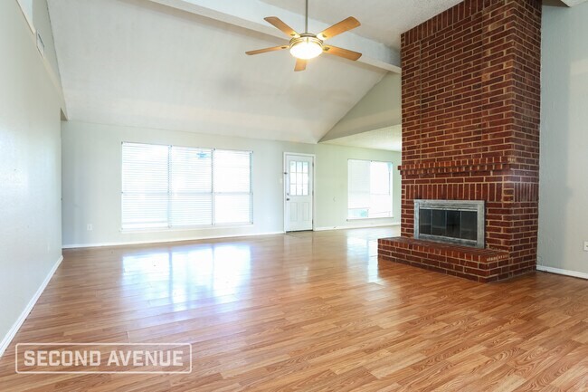 Foto del edificio - 7002 Hawaii Ln