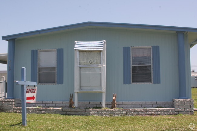 Foto del edificio - Imperial Courts Mobile Home Park