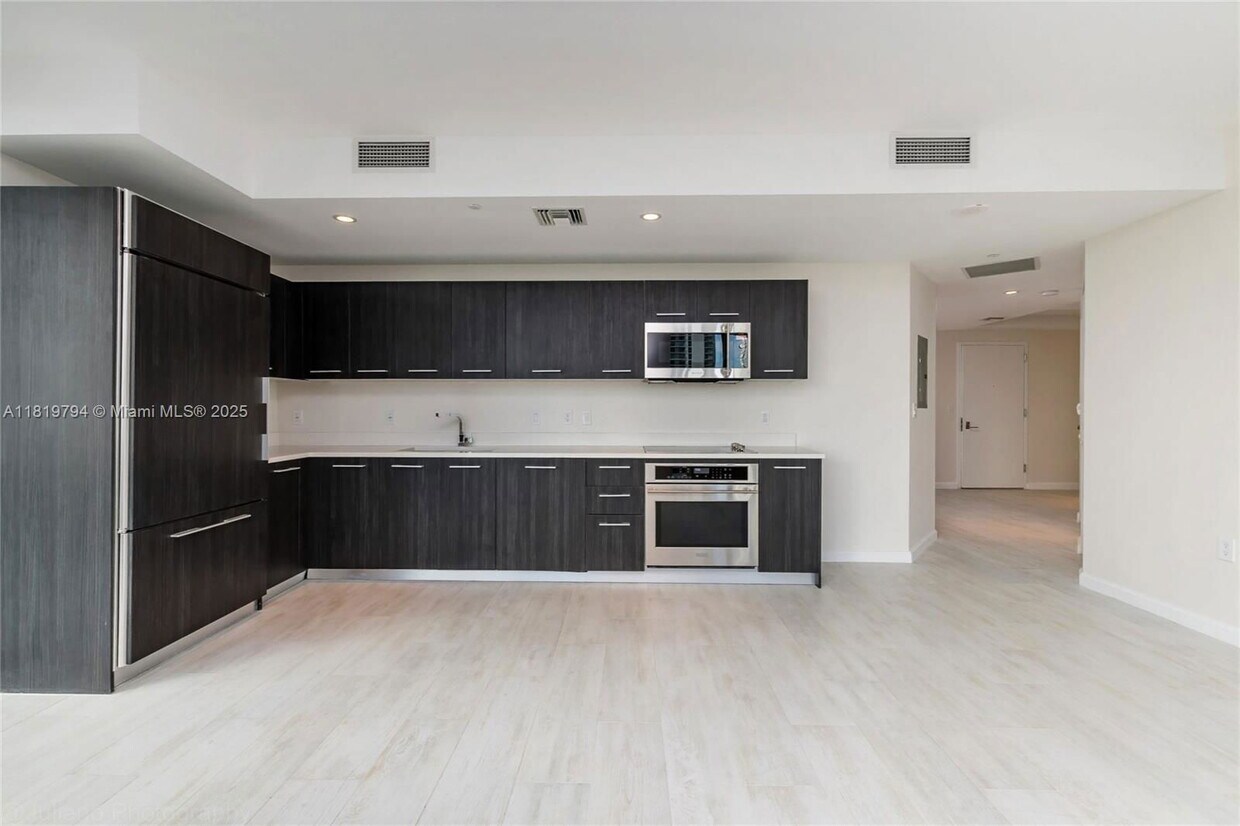 Foto principal - 45 SW 9th St