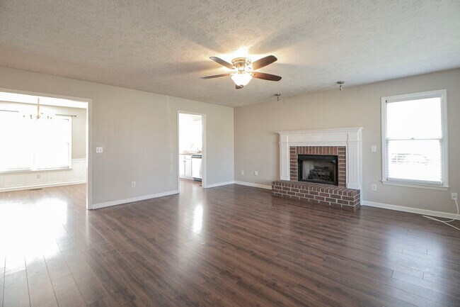 Building Photo - 1719 Claire Ct