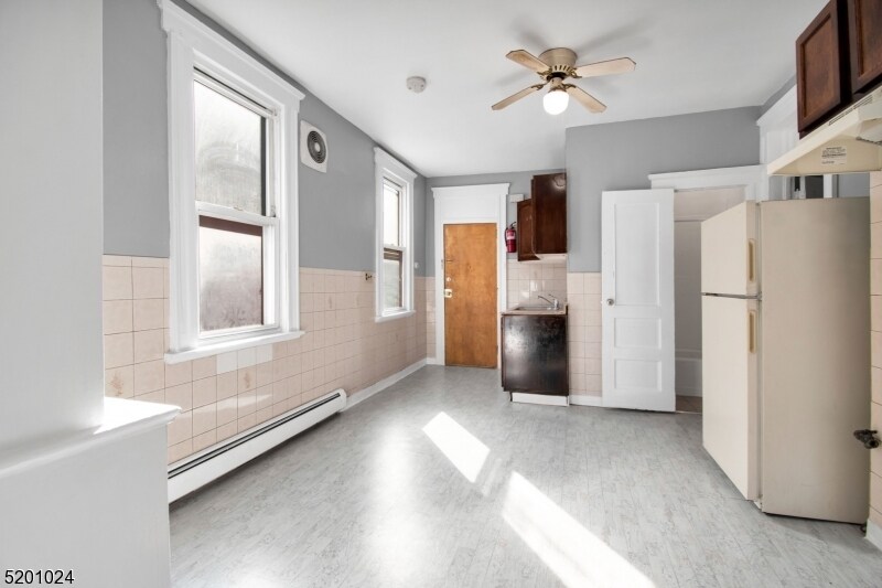 113 Inslee Pl, Elizabeth, NJ 07206 Room for Rent in Elizabeth, NJ