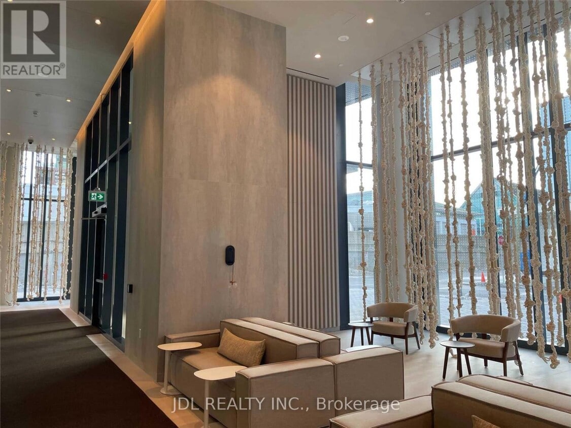 Primary Photo - 138 Downes St