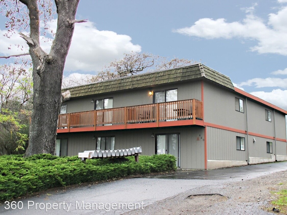 440 SE Barrington Dr, Oak Harbor, WA 98277 Apartment for Rent in Oak