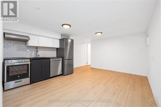 Building Photo - 633 Ossington Ave