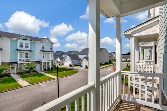 Foto del edificio - The Marshes at Cooper River Townhomes