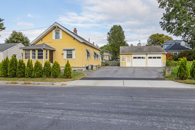 Building Photo - 78 Meriline Ave