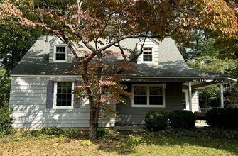 Building Photo - 612 Dehart St
