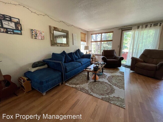 Foto del edificio - 3 br, 3 bath House - 8055 Decatur Street