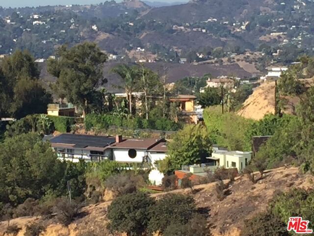 Primary Photo - 6111 Mulholland Hwy