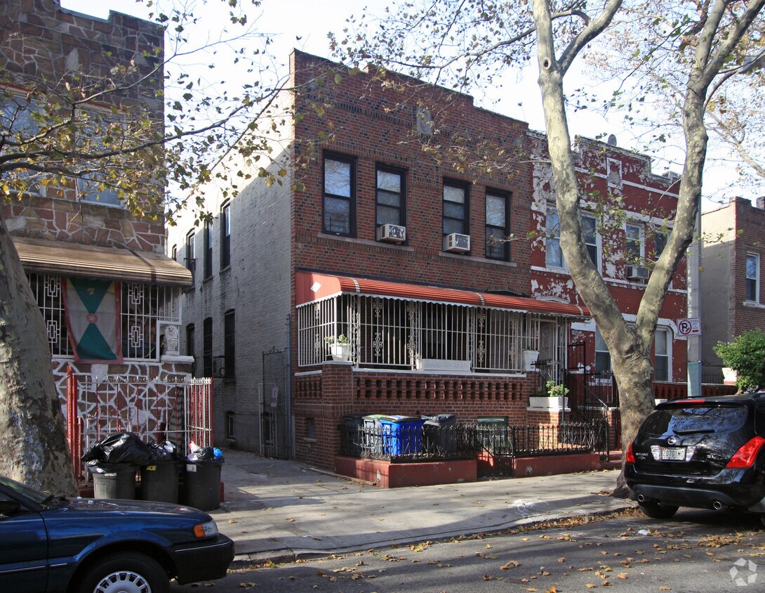 Foto del edificio - 140 E 93rd St