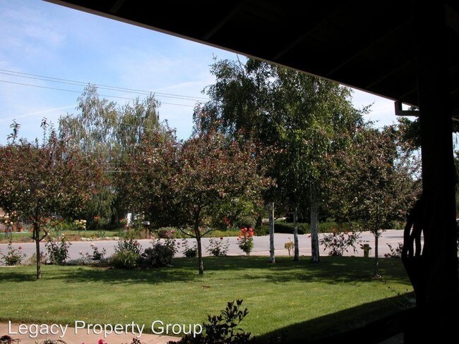 Foto del edificio - 3 br, 2 bath House - 998 St Joseph