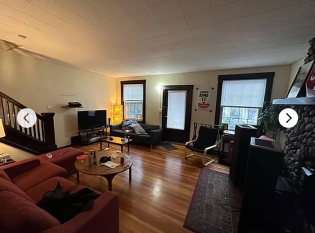 Foto del edificio - 4 Bedroom House Available Next to UC Campus