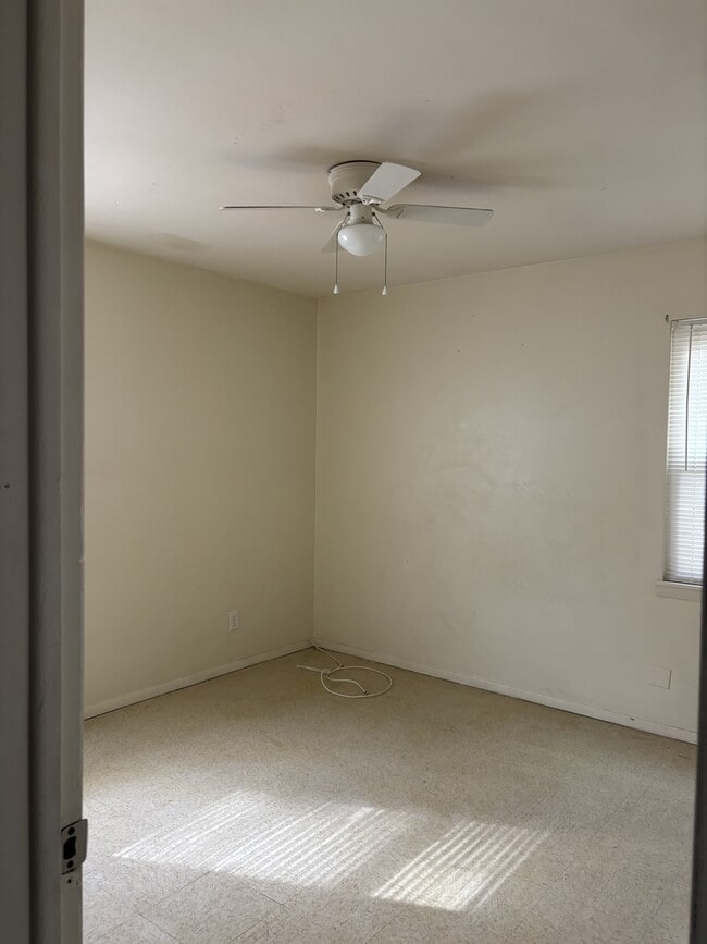 Foto del edificio - 2506 Belmont Ave