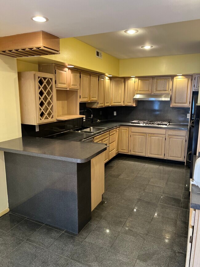 Foto del edificio - 3015 Belgrade St