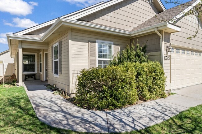 Building Photo - 12322 W Bridger Bay Dr