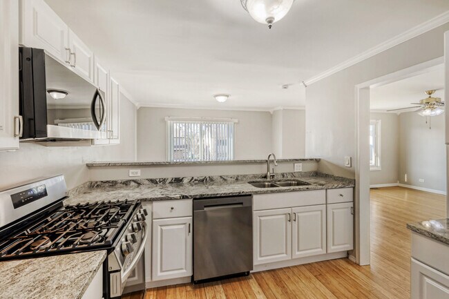 Foto del edificio - 2058 Leeward Ln