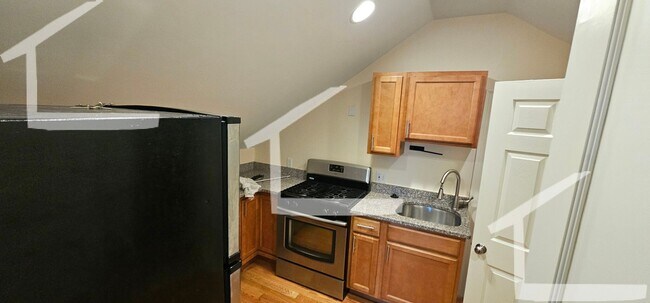 Photo - 27 Chestnut Hill Ave Apartment