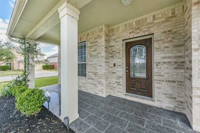 Building Photo - 2601 Hewn Rock Way