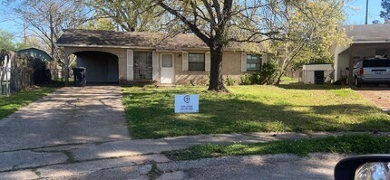 Building Photo - 3415 Ponderosa Cir