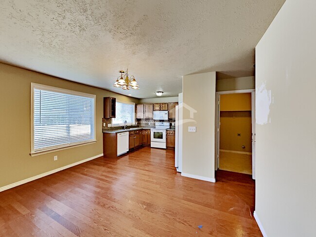 Foto del edificio - 6072 W Duchess Street