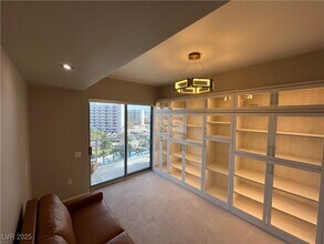 Building Photo - 8255 S Las Vegas Blvd