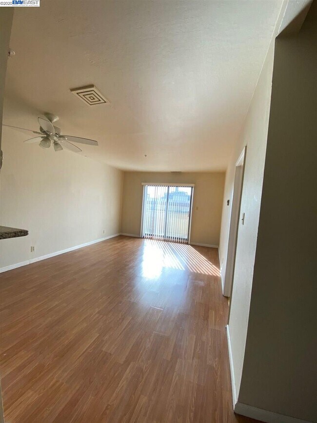 Foto del edificio - 330 8th St