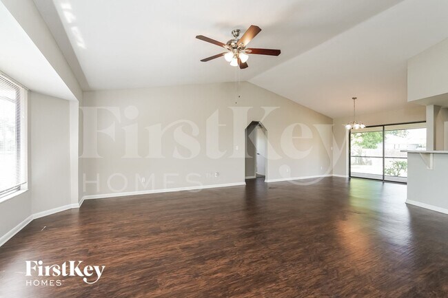 Foto del edificio - 221 SW 43rd Terrace