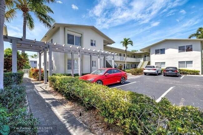 Foto del edificio - 578 NE 20th St