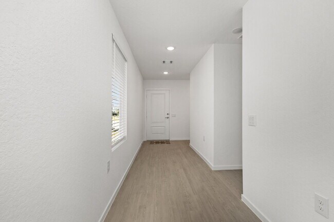 Foto del edificio - 13422 Furyk Dr