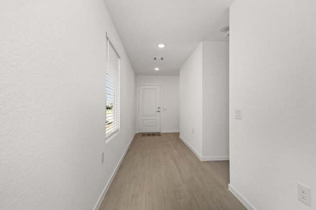 Photo - 13422 Furyk Drive San Antonio, TX 78221 Apartment