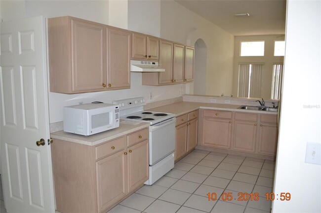 Building Photo - 10921 Arbor Ridge Dr