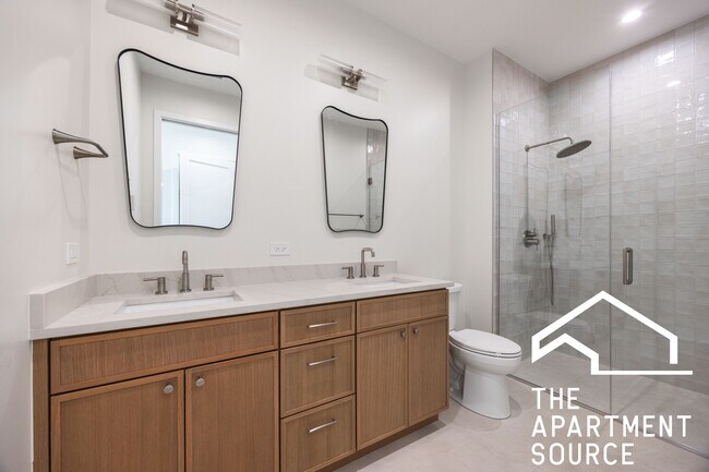 Foto del edificio - 1624 W Grand Ave