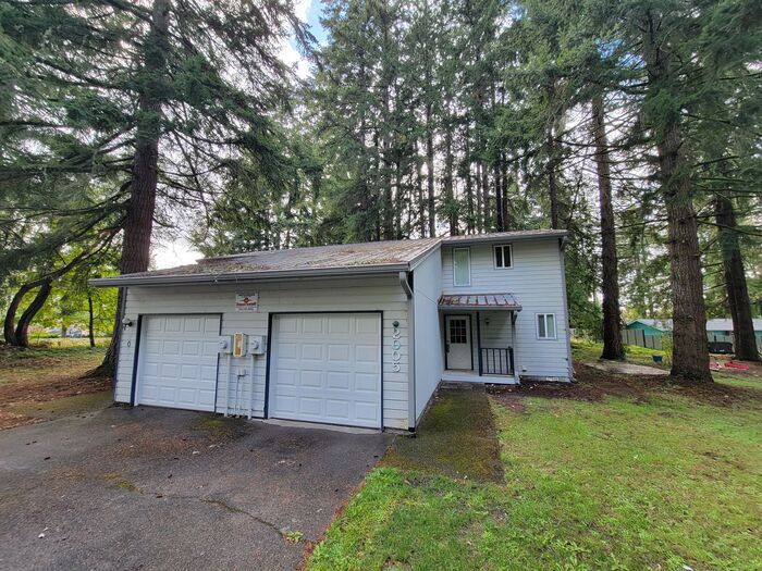 Foto principal - AVAILILBE NOW West Olympia 2bdr 1.5bath To...