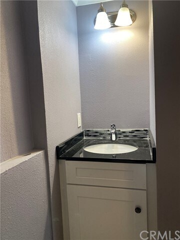 Foto del edificio - 11224 Gramercy Pl