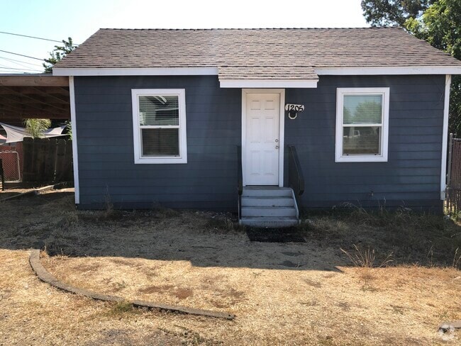 Building Photo - 1205 Oro Dam Blvd W