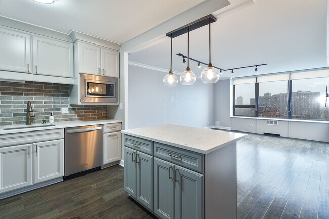 Foto del edificio - 3930 N Pine Grove Ave