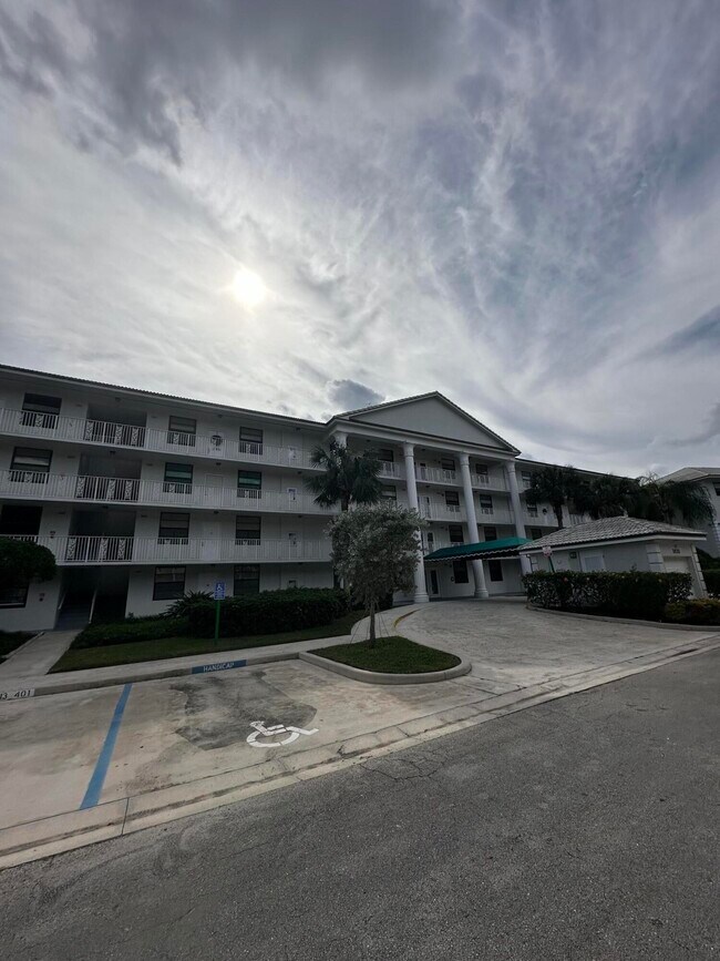 Foto del edificio - 3630 Whitehall Dr