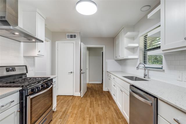 Foto del edificio - 5731 Berkshire Ln