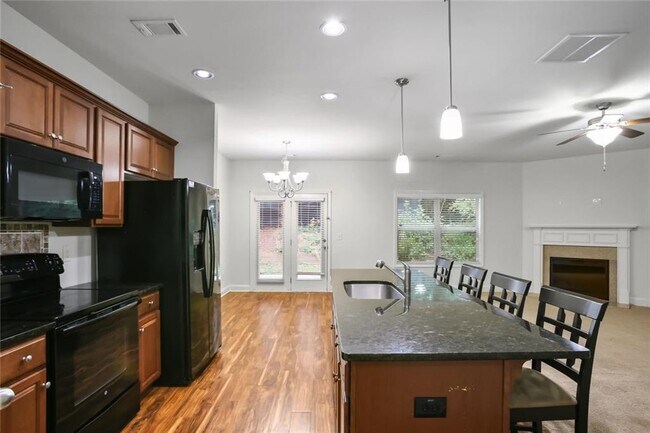 Building Photo - 206 Britt Dr