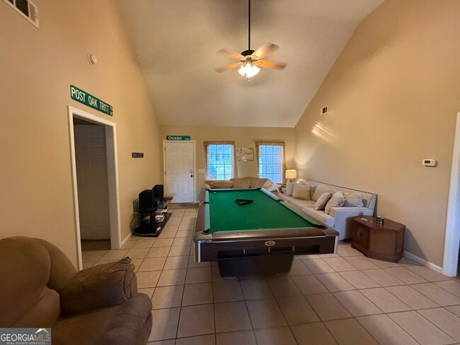 Building Photo - 504 First Down Ct