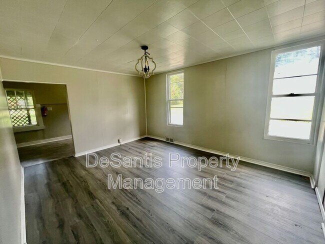 Foto del edificio - 519 Lyndal St