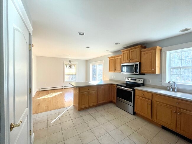 Building Photo - 32 Sergeant Ln