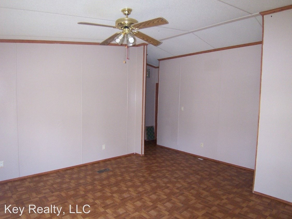 Building Photo - 140 Walker Dr