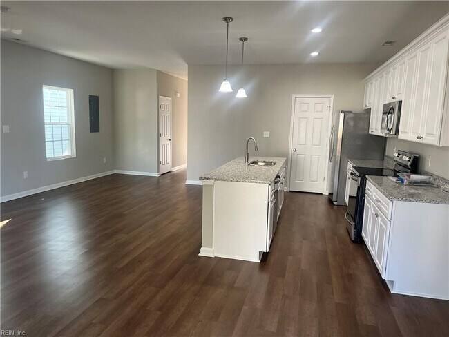 Foto del edificio - 626 Battery Ave